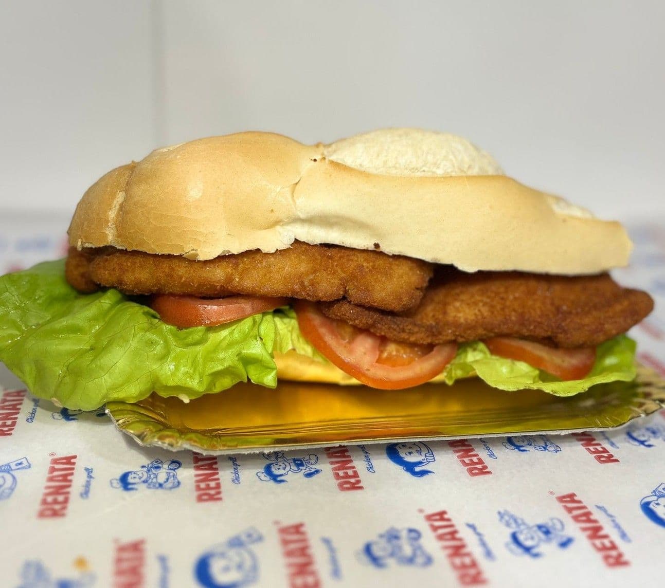 Portada de Renata Chicken Grill